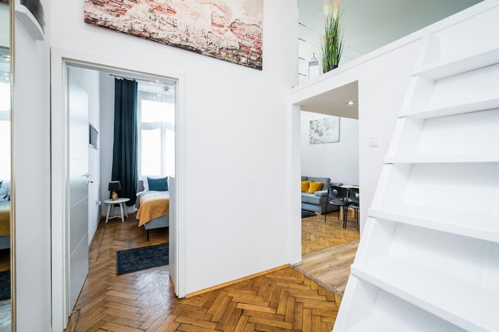 Royal City Apartment 40 M2 Krakow Dış mekan fotoğraf