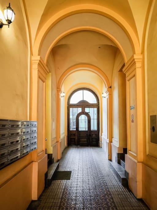 Royal City Apartment 40 M2 Krakow Dış mekan fotoğraf